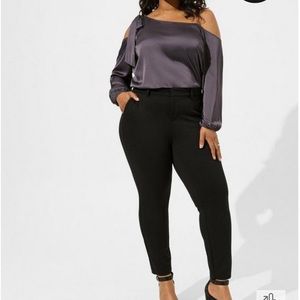 Torrid off the shoulder top. Worn only once. Silver satin size 00.